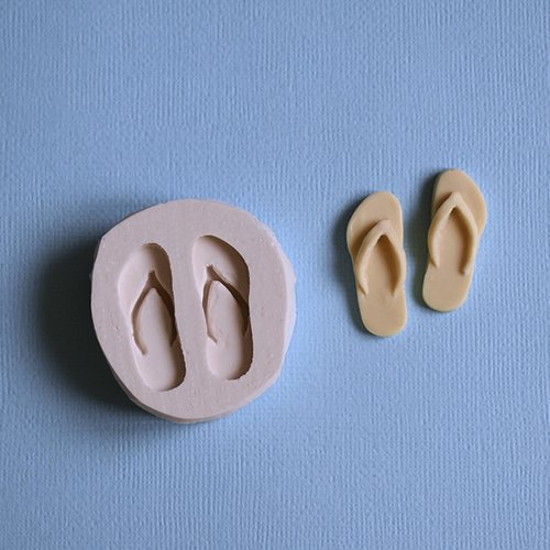 Moule en silicone d'une paire de tongs plage