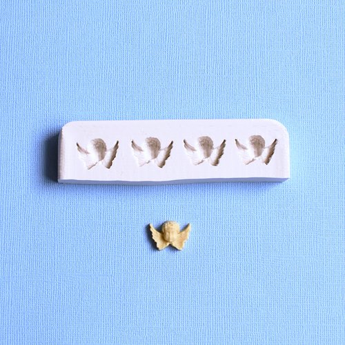Moule en silicone de 4 mini anges 2 cm
