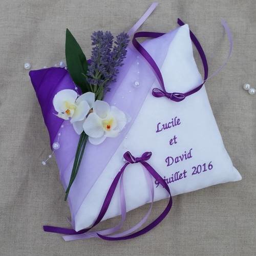 Coussin d'alliances lavande violet parme personnalisé, mariage provençal