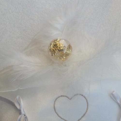 Coussin mariage or et blanc, décor bulles vif d'or, brodé thème harry potter