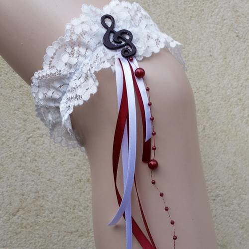 Jarretière mariée thème musique bordeaux confection sur mesure 