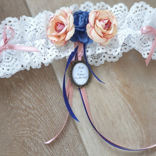 Jarretière mariée rose gold et bleu marine, accessoire mariage, dentelle ivoire personnalisée, grande taille, sur mesure