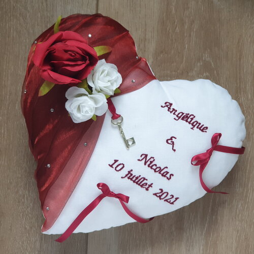 Coussin alliances cœur, décor mariage bordeaux, cadeau fiançailles personnalisé, saperlipopette création