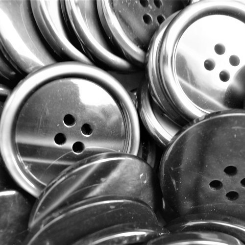 Boutons gris reflets nacrés , 2.8 cm , neufs , b13