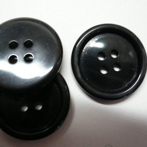 Boutons noirs , neufs , 1.9 cm , b41