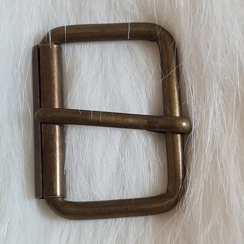 Boucle de ceinture , métal couleur bronze bc82