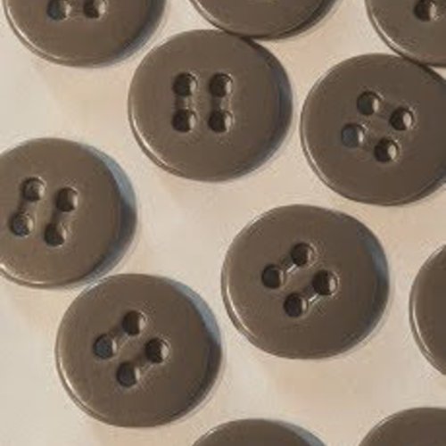 Boutons gris pierre , plats ,1.4 cm, b259