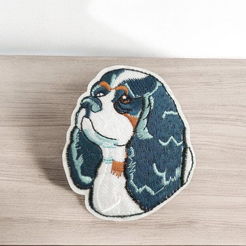 Ecusson cavalier king charles, patch brodé chien ckc à repasser, diy