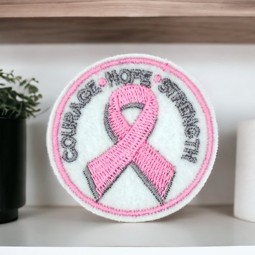 Patch brodé ruban contre le cancer du sein, octobre rose, courage, espoir et résilience
