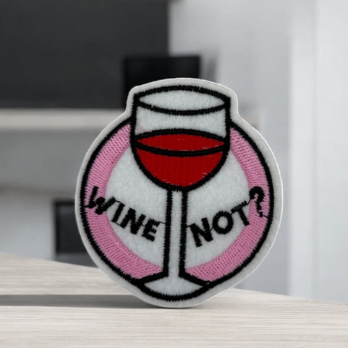 Patch brodé verre de vin – écusson thermocollant wine not
