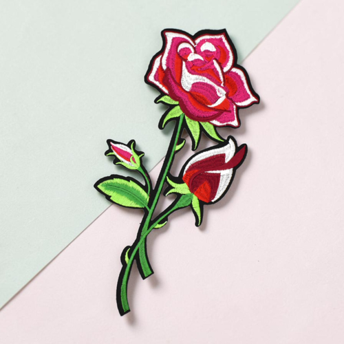 Grand patch rose, applique fleur rose, écusson brodé thermocollant pour customisation de vêtements, 27 cm
