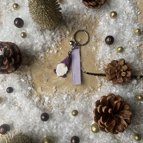Porte-clés gnome violet