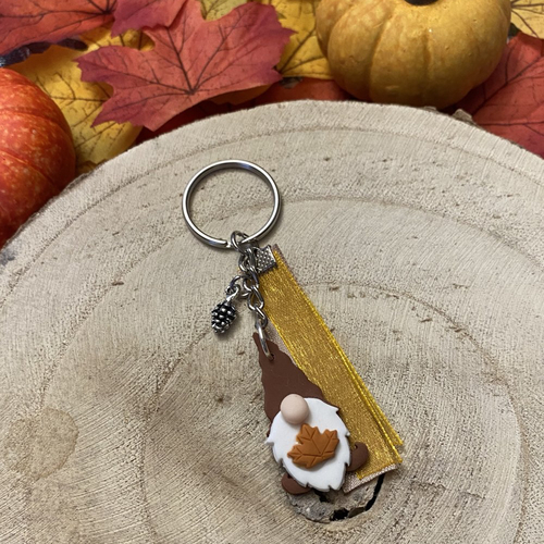 Porte clés gnome feuille