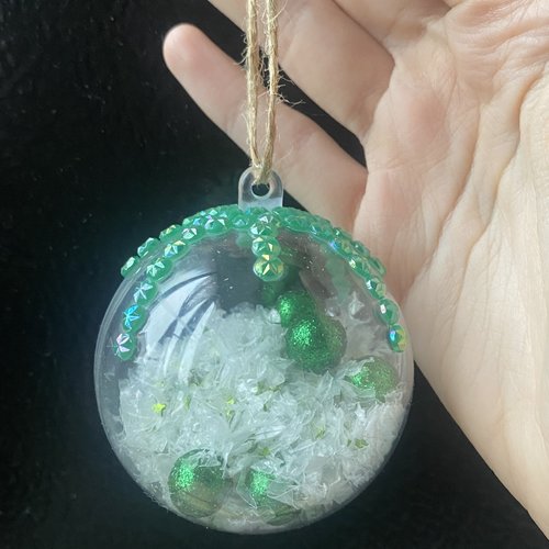 Boule de noël verte