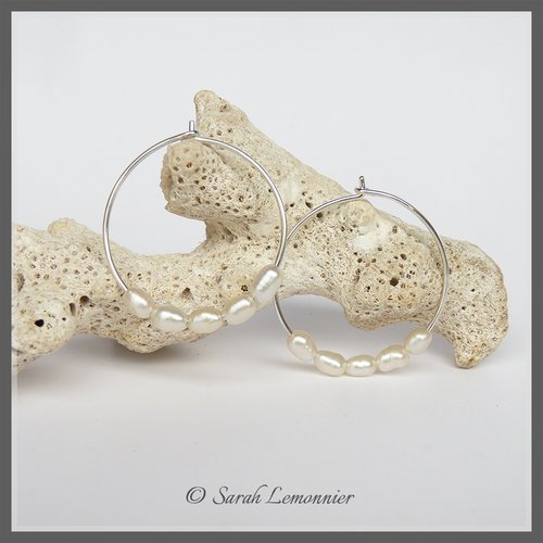 Boucles d'oreilles créoles en argent et cinq perles de culture blanches - mariage -