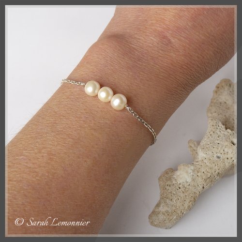 Bracelet en argent et trois perles de culture blanches rondes - mariage -