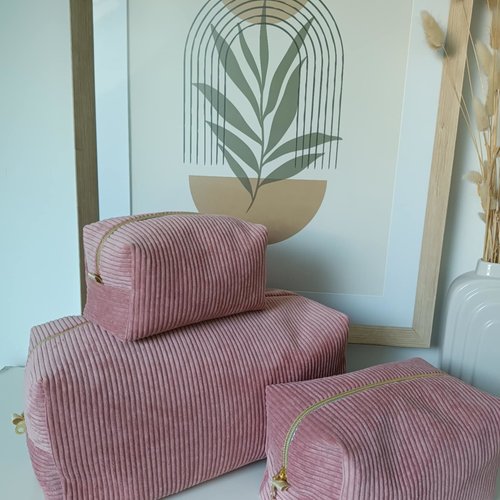 Maxi trousse de toilette en velours côtelé rose poudre, fait main en france,trousse voyage,accessoires cheveux,housse lisseur