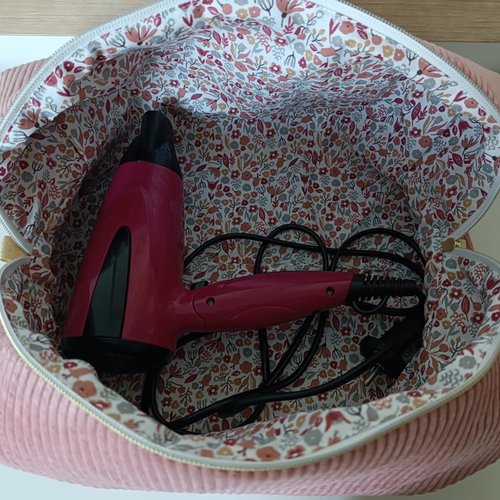 Maxi trousse de toilette en velours côtelé terracotta, fait main en france,trousse voyage,accessoires cheveux,housse lisseur