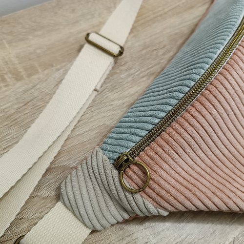 Sac banane tricolore velours côtelé pastel