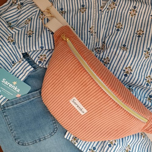 Sac banane en velours côtelé corail