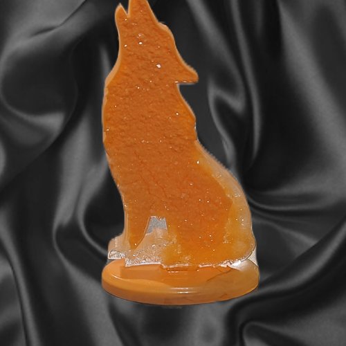 Figurine en résine collection "les loups magiques"