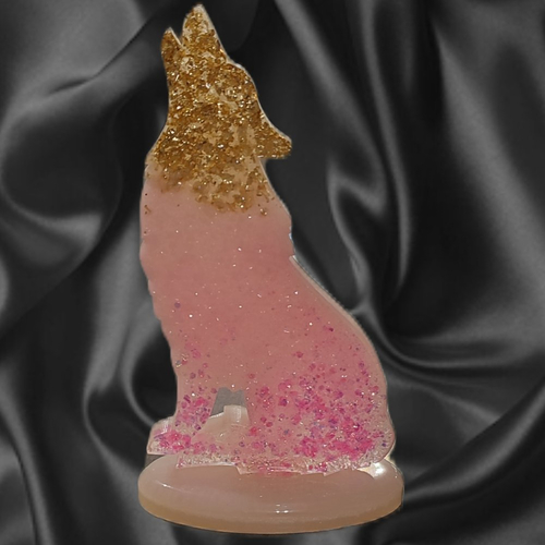 Figurine en résine collection "les loups magiques"