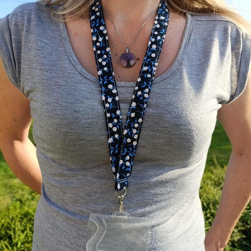 Lanière porte-badges