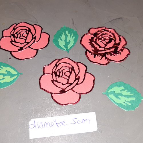 Lot de 3 roses avec feuille 