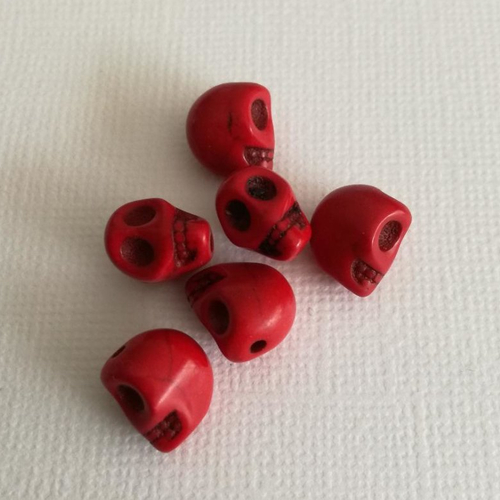 Perles lot de 6 - tête de mort howlite rouge