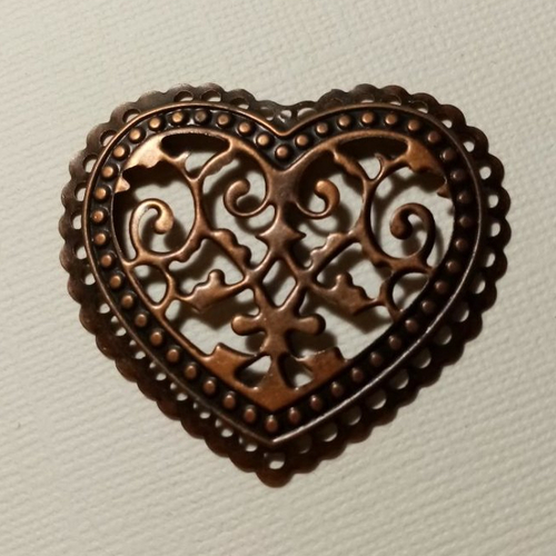Embellissement, breloque coeur en métal couleur bronze ancien