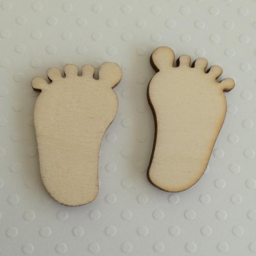 Embellissements en bois "petits pieds bébé" (1 paire)