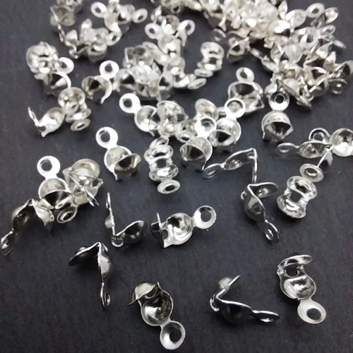 60 caches-nœud / embouts de perle en métal argenté – 8×4 mm