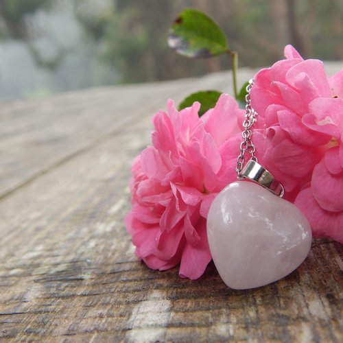 Pendentif coeur en quartz rose