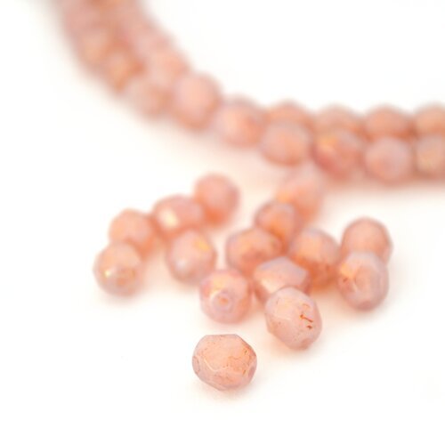 25 perles de bohême rose marbré brillant à facettes  6mm