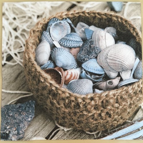 Serviette en papier "basket of shells"