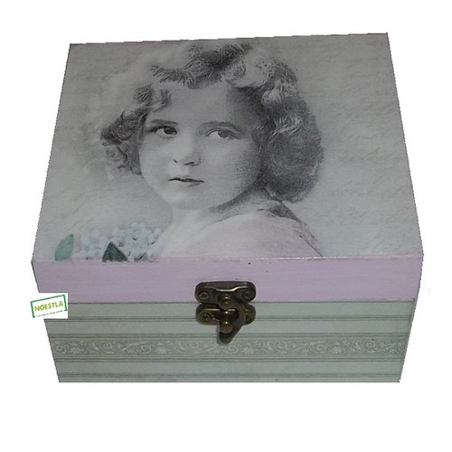 Boite en bois enfants création serviettage