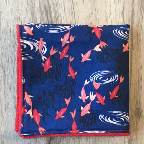 Serviette pour le visage carpes koï