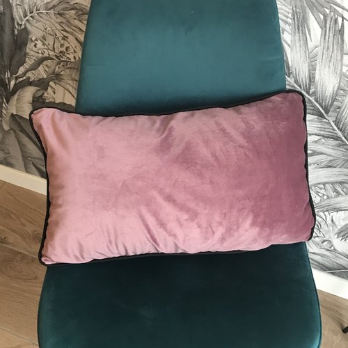 Coussin velours vieux rose