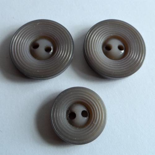 3 boutons rond 2 trous plastique 22 mm et 18 mm