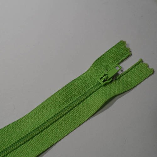 Fermeture à glissière nylon non séparable 20 cm vert