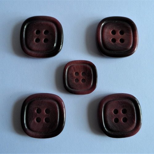 5 boutons carré 4 trous plastique 25 mm et 21 mm