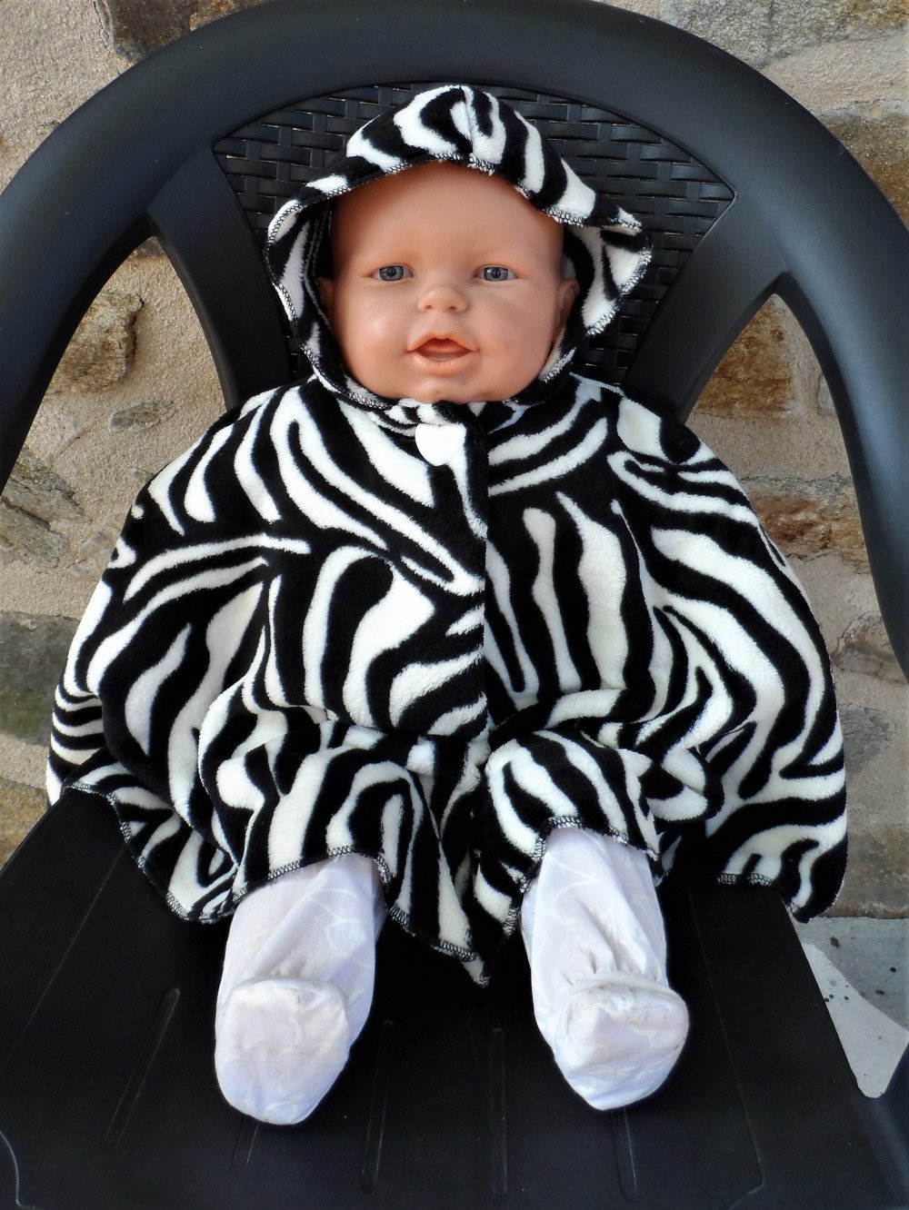 Cape Bebe Avec Capuche En Polaire Motif Zebre Un Grand Marche