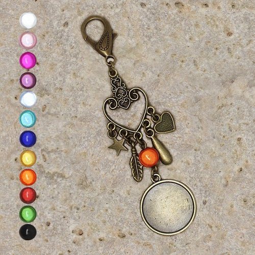 Support de cabochon rond pour bijou de sac ou porte clé bronze coeur filigrane