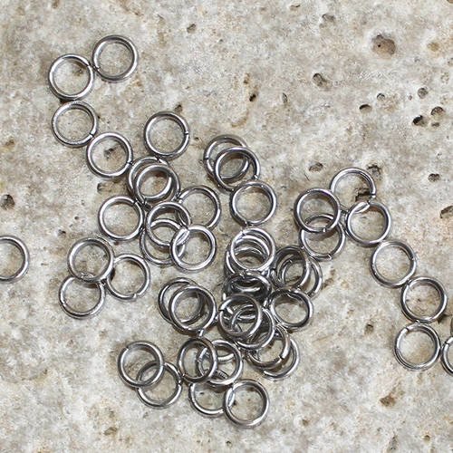 50 anneaux en acier inoxydable 5 mm argenté 