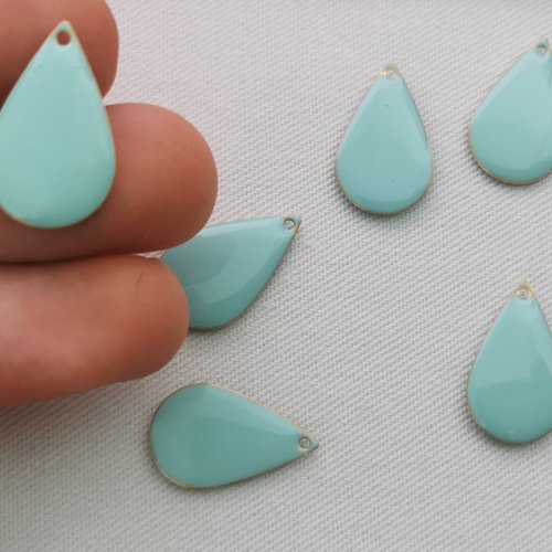 6 pendentifs gouttes turquoise émaillées double face – métal doré