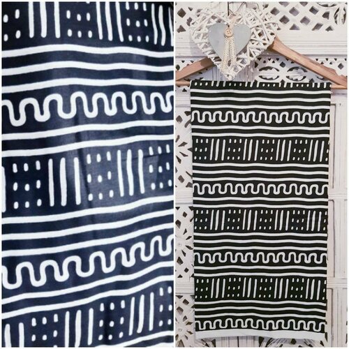 Tissu wax bogalan 100% coton,motifs ethniques chic,fond noir,à partir de 50cm/120cm de largeur. ankara fabrics.