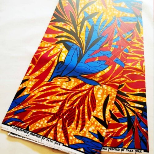 Tissu wax ,motif fleuri,à partir de 50cm/116cm de largeur.ankara fabrics.