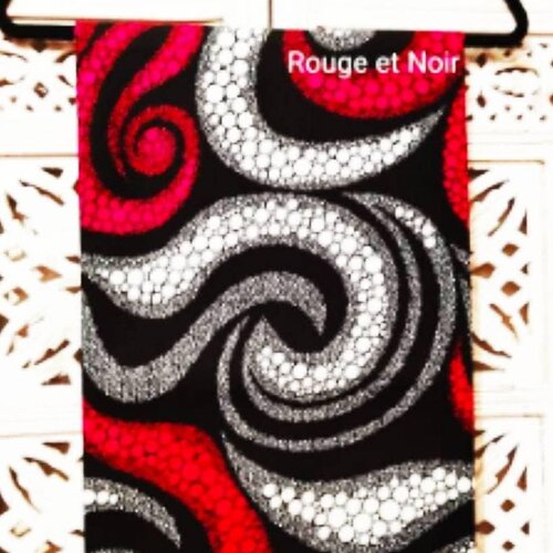 Foulard grand carré motifs plumes blanc rouge noir : El Créa - Créatrice  couture mode, bébé, accessoires