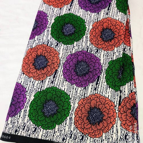 Tissu wax,motif fleuri, grandes rosaces, à partir de 50cm/116cm de largeur.ankara fabric.