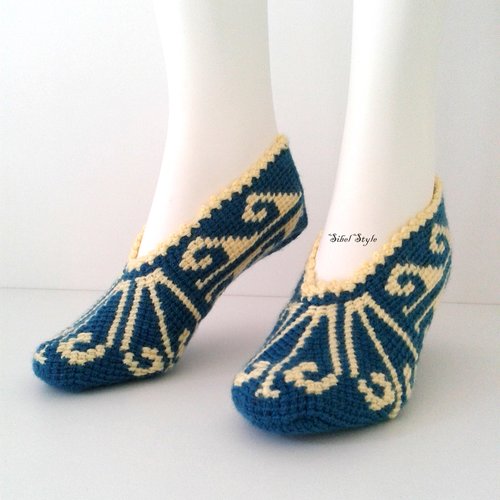 Pantoufles femme tricot fait main bleu, chaussons intérieur maison, chaussettes courtes, socquettes chevilles, cadeau anniversaire noël